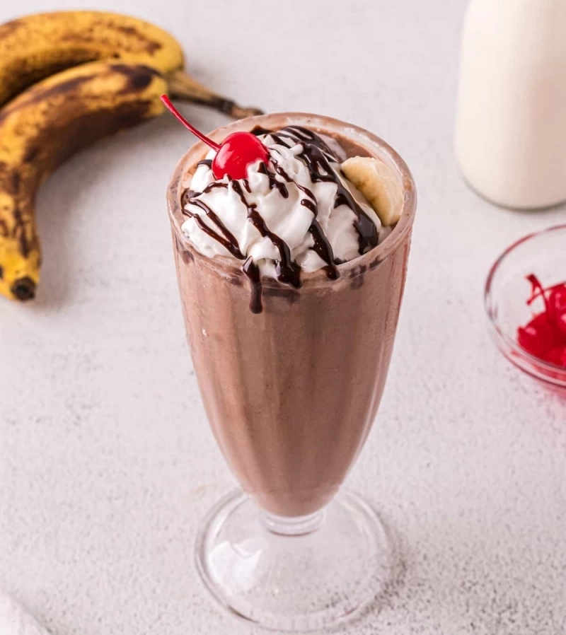 Banana Chocolate Milkshake recipe