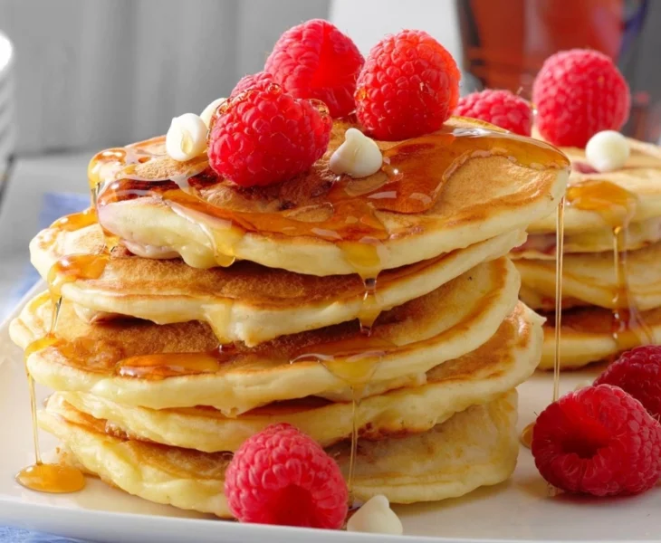 Delicious Raspberry Pancakes Recipe