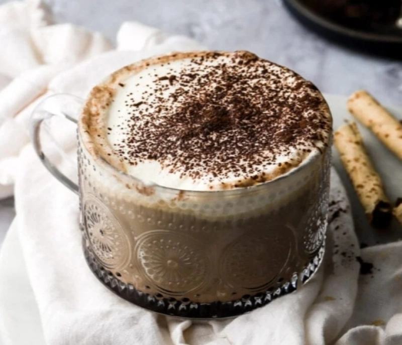 Iced Tiramisu Latte